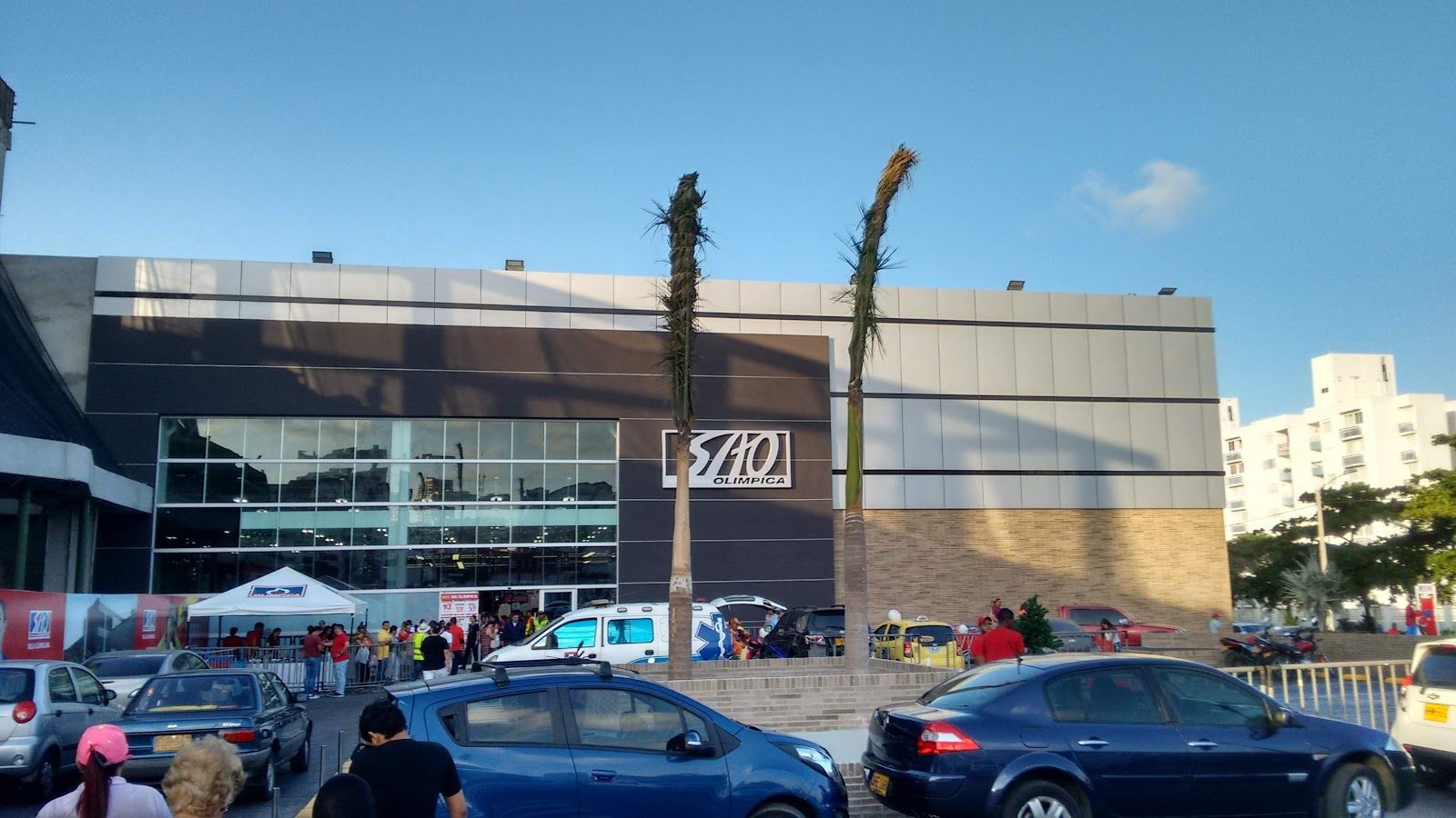 Centro Comercial Villa Carolina