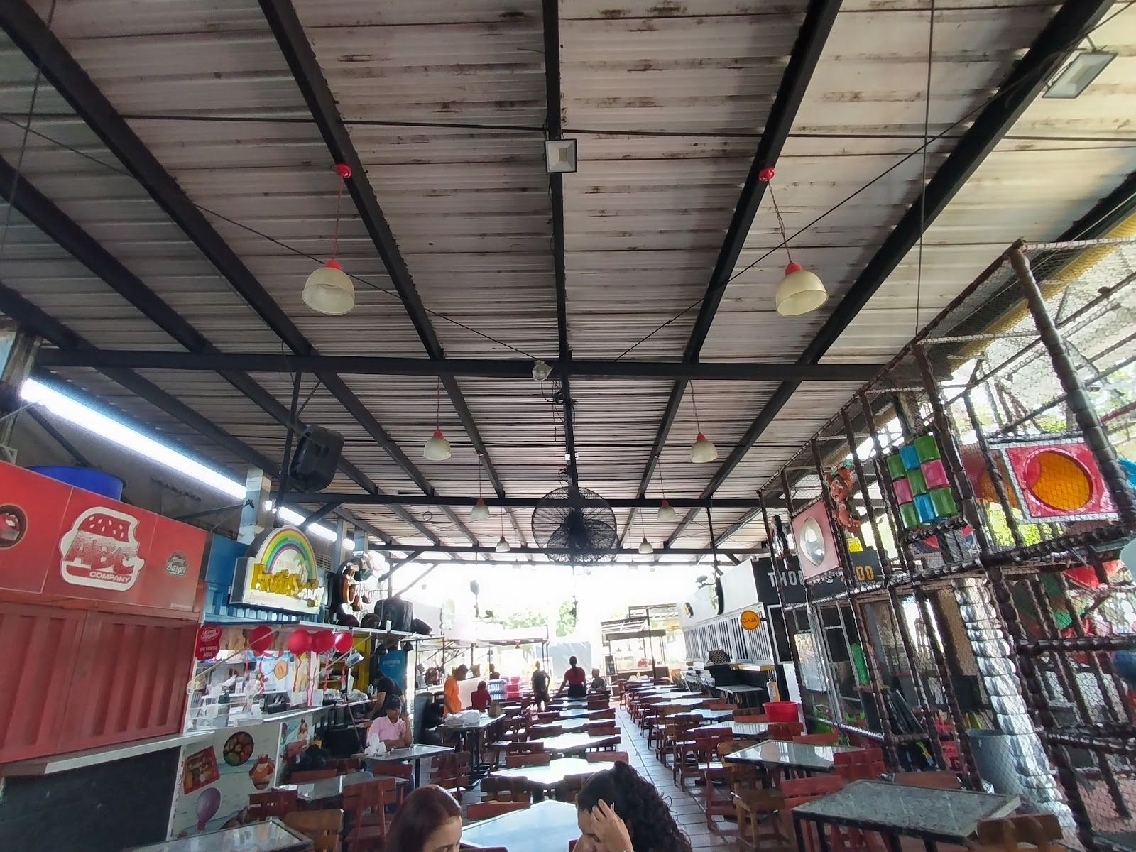 El Esquinazo Quillero - Plaza de Comidas